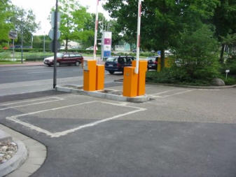Parkschranken mit Besucherverwaltung